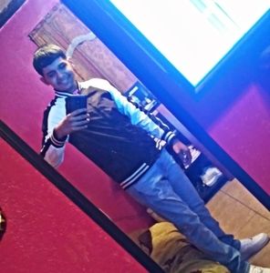 Meet your Posher, Jonathan